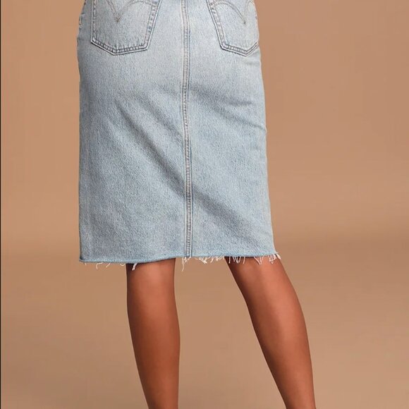 Deconstructed Light Wash Denim High-Rise Midi Skirt - Picture 3 of 4
